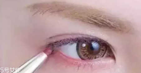 兔子腮紅怎么畫才可愛？中年少女必備腮紅畫技