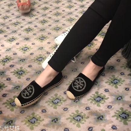 tory burch鞋子偏大嗎？香奈兒漁夫鞋平價(jià)替代