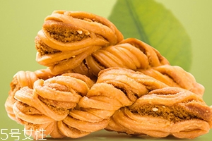 麻花可以帶上飛機(jī)嗎？要看帶多少