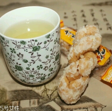 麻花可以帶上飛機(jī)嗎？要看帶多少