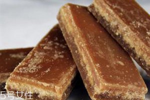 阿膠可以和紅糖一起吃嗎？煮紅糖水要放多少紅糖？