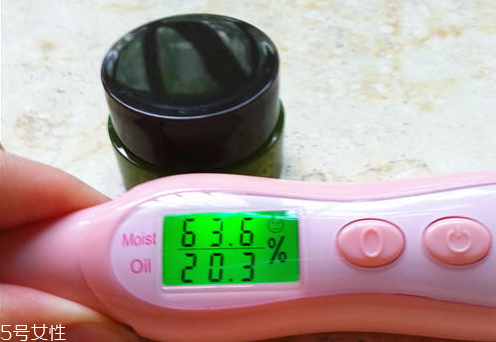 悅詩風(fēng)吟面霜好用嗎？正確的時間使用面霜更好