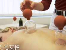 拔火罐引火上身的原因是什么？這4點(diǎn)要注意