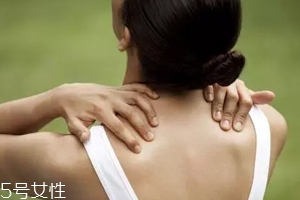 肩膀痛是肝癌信號(hào)嗎？反復(fù)不見好要警惕