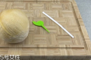 泰國烤椰子多少錢一個？味道非常特別