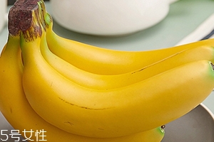 凍了的香蕉能吃嗎？可能出現(xiàn)舌頭發(fā)麻