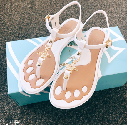 melissa果凍鞋好穿嗎？當下最時髦的鞋子