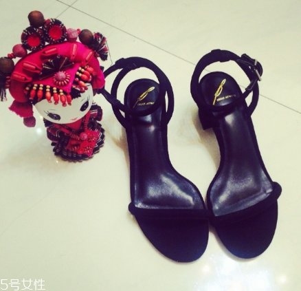 brian atwood是哪個(gè)國(guó)家的牌子？最性感的足尖風(fēng)情