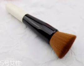 化妝刷濕洗還是干洗？天然毛要干洗