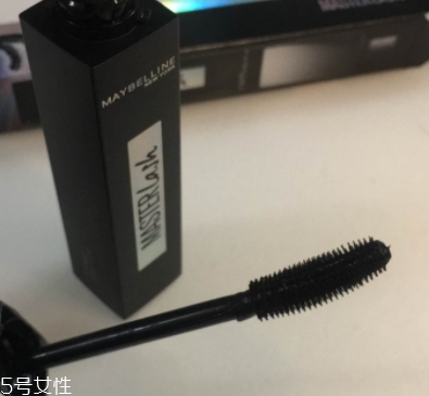 美寶蓮彎彎睫毛膏多少錢？美寶蓮重新定義睫毛膏