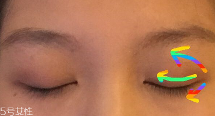 眼影怎么畫會(huì)自然好看？眼影顏色這樣搭配最好看