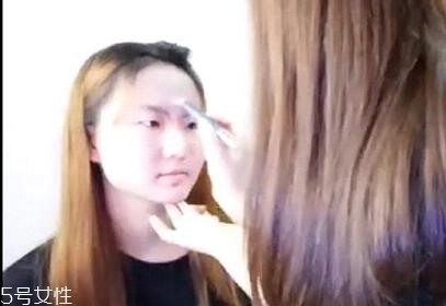 內(nèi)雙怎么畫眼線？內(nèi)雙眼皮畫眼妝技巧