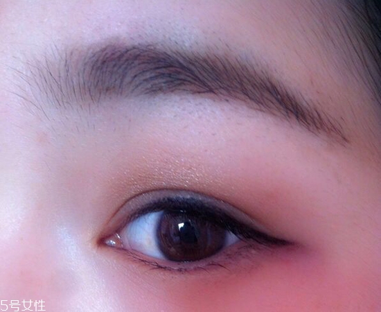 內(nèi)雙怎么畫眼線？內(nèi)雙眼皮畫眼妝技巧