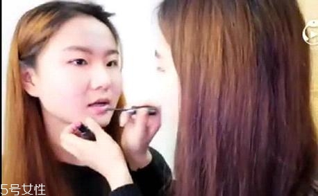 內(nèi)雙怎么畫眼線？內(nèi)雙眼皮畫眼妝技巧