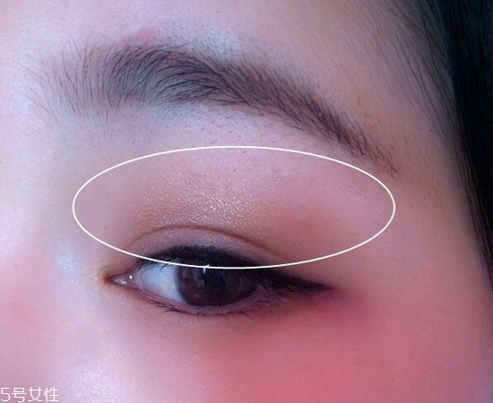 內(nèi)雙怎么畫眼線？內(nèi)雙眼皮畫眼妝技巧