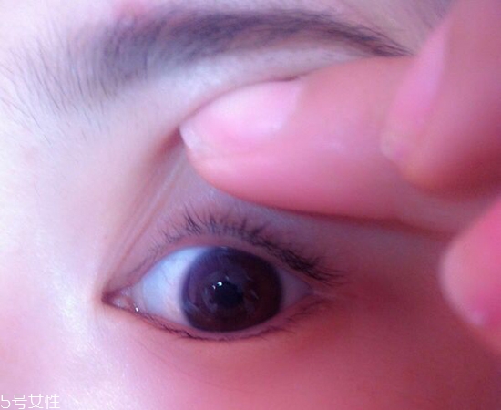 內(nèi)雙怎么畫眼線？內(nèi)雙眼皮畫眼妝技巧