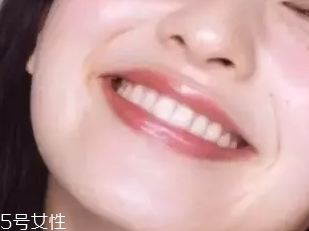 中年女性如何挑選口紅色號？帶藍色調(diào)唇色最美