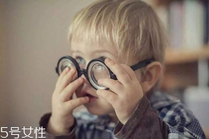 哪些因素會(huì)影響寶寶的視力？8大因素需注意