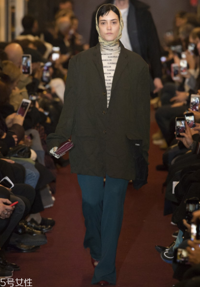 vetements2018秋冬系列服裝怎么樣_好看嗎？