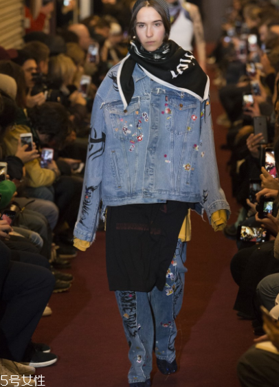 vetements2018秋冬系列服裝怎么樣_好看嗎？