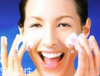 洗臉時一定要順時針嗎？只是一種習慣