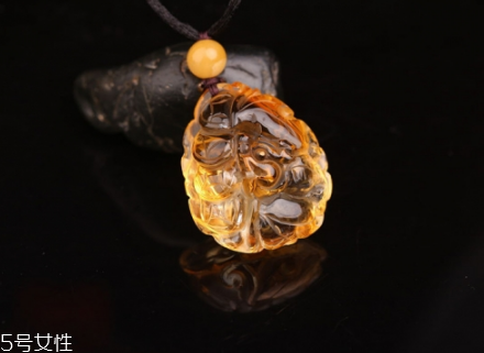 黃水晶戴左手還是右手？水晶佩戴大有講究