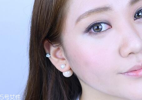 西柚色眼影怎么畫(huà)？教你畫(huà)高冷女神妝容