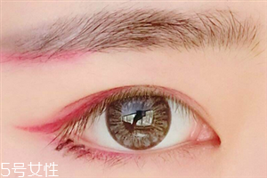 開眼角后吃什么好？開眼角后三個月可以化妝