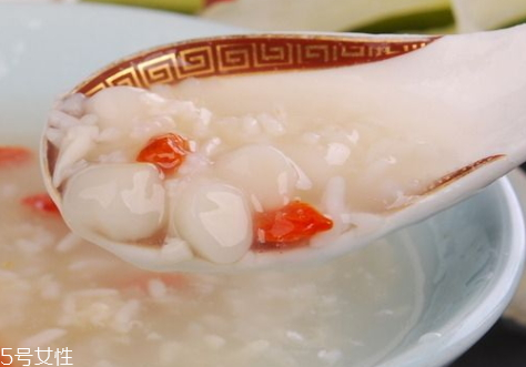酒釀?dòng)悬c(diǎn)苦是怎么回事 發(fā)酵時(shí)間過長