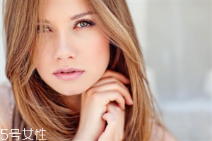 開眼角拆線后洗臉要注意什么？開眼角術(shù)后的保養(yǎng)