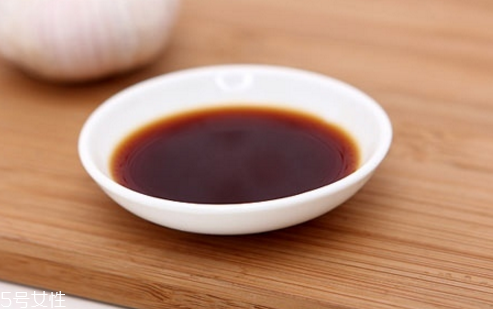 開眼角后哪些食物要忌口？開眼角后吃這些能促進(jìn)傷口修復(fù)