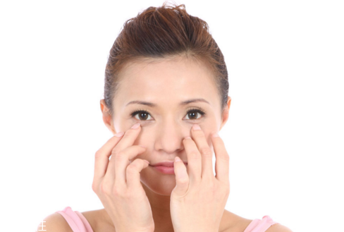 開(kāi)眼角有什么風(fēng)險(xiǎn)？開(kāi)眼角并不適合所有人
