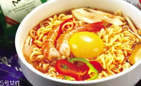 辛拉面和湯達(dá)人哪個好吃？