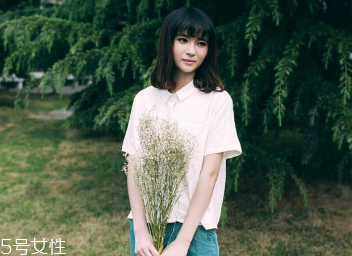 怎么選擇適合自己的襯衫？穿對了顯年輕