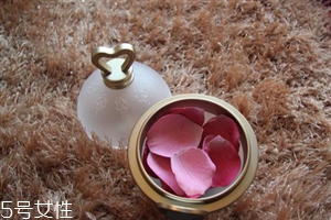 花瓣腮紅怎么做的？貌美又好用