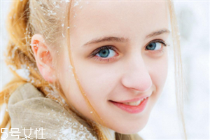 孕睫術(shù)多久后做美瞳線？孕睫術(shù)眼睛腫緩解小妙招