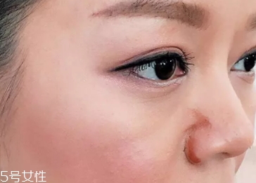 眉粉可以當鼻影用嗎？眉粉這樣畫鼻影