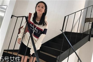 衛(wèi)衣掉色怎么辦？這樣洗不會(huì)掉色