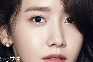 裸妝眼影怎么選？色號接近膚色