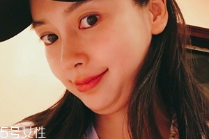 雙下巴怎么減最有效？日常習(xí)慣要注意