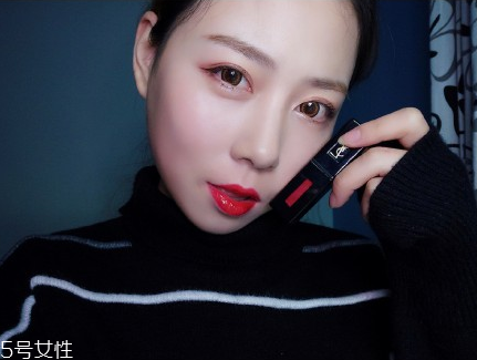ysl圣羅蘭黑管唇釉哪個(gè)顏色好看？持久度加分