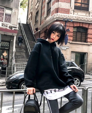 衛(wèi)衣怎么穿顯腿長？教你穿出大長腿