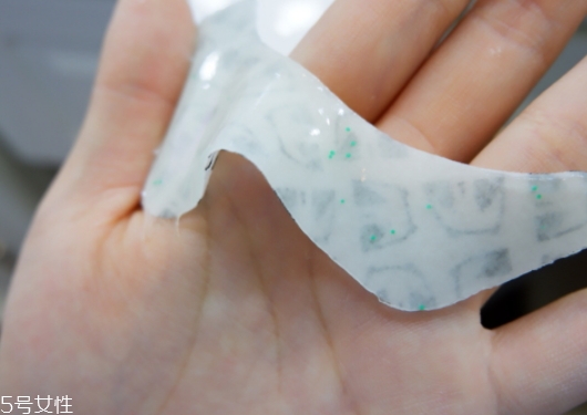 pandaw潘達眼膜可以敷多久？潘達眼膜要洗嗎