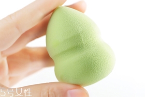 立體化妝粉撲有哪些用途？小身材大功效