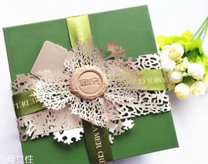 LA MER修護(hù)精華露孕媽能用嗎？適合產(chǎn)后去皺