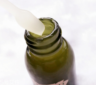LA MER修護(hù)精華露孕媽能用嗎？適合產(chǎn)后去皺