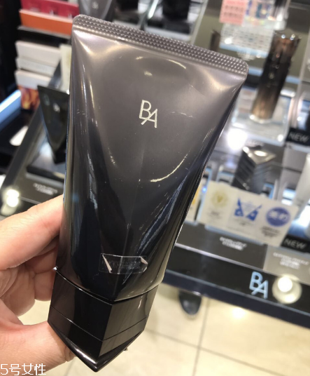 pola黑ba洗面奶好用嗎？挑不出毛病的一款洗面奶