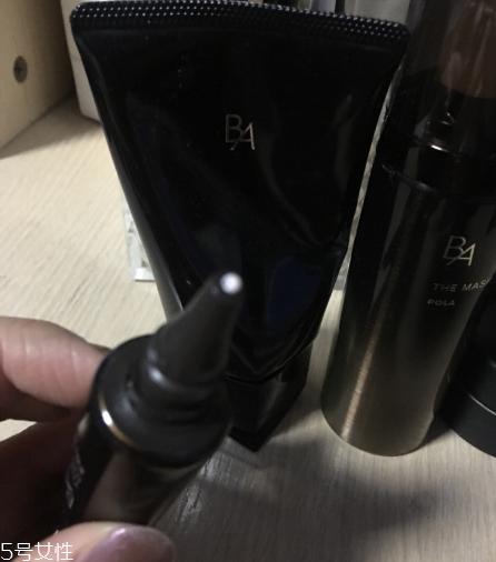 pola黑ba護(hù)膚品使用感受 用過你就會愛上它