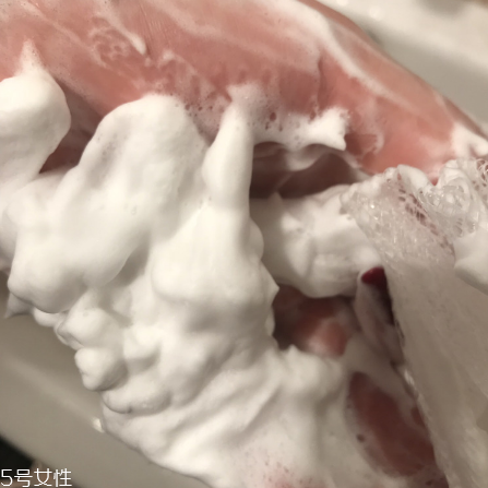 pola黑ba護(hù)膚品使用感受 用過你就會愛上它
