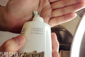 LA MER潔面泡沫為什么泡沫不多？要注意使用手法